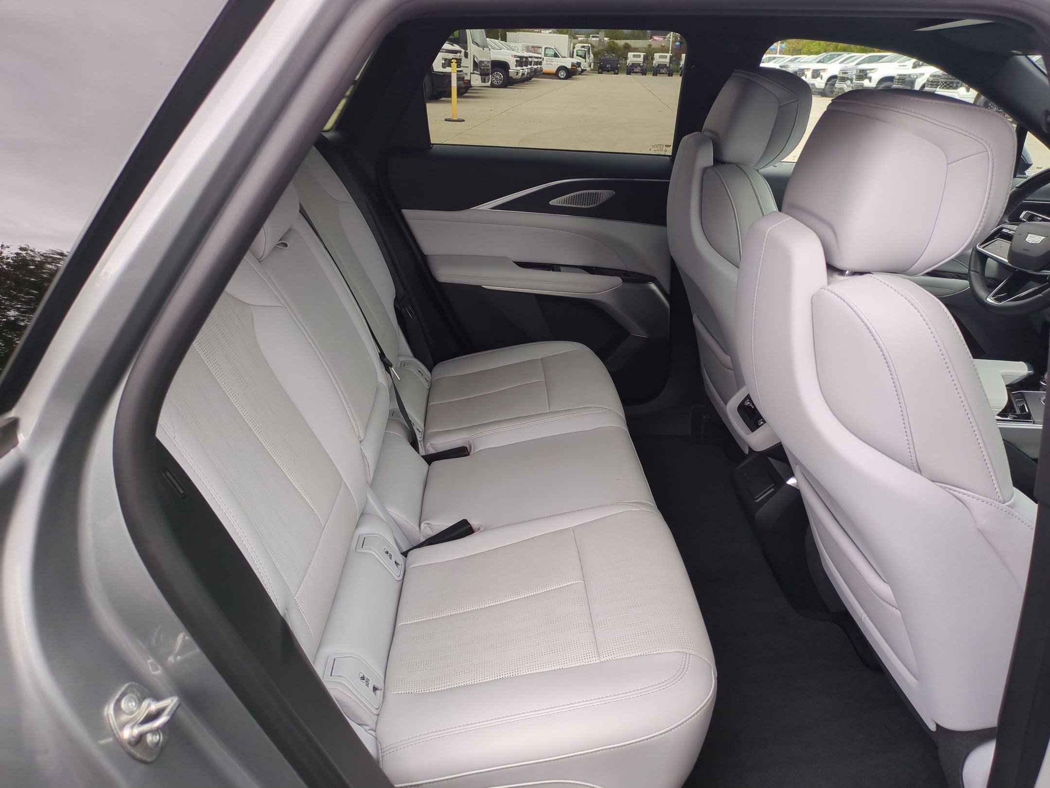 Used 2024 Argent Silver Metallic Cadillac Luxury image 29