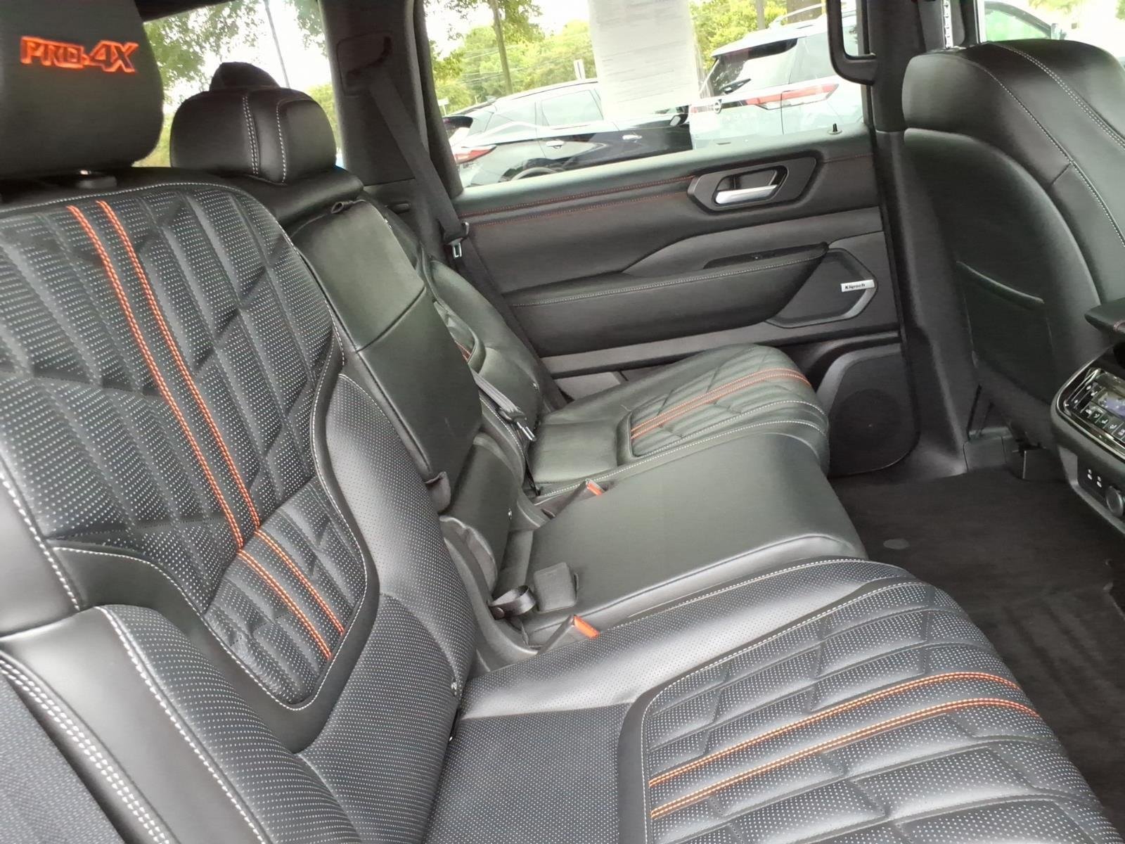 Used 2025 Aspen White Tricoat/Super Black Nissan PRO-4X image 20