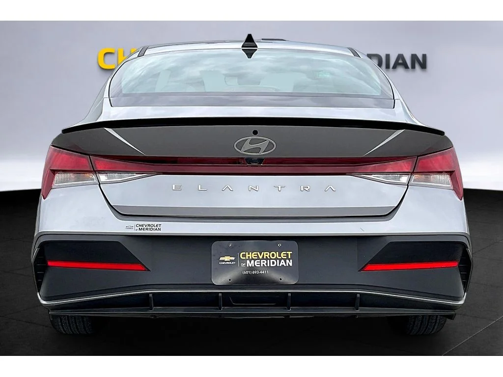 Used 2026 Gray Hyundai SEL Sport image 4