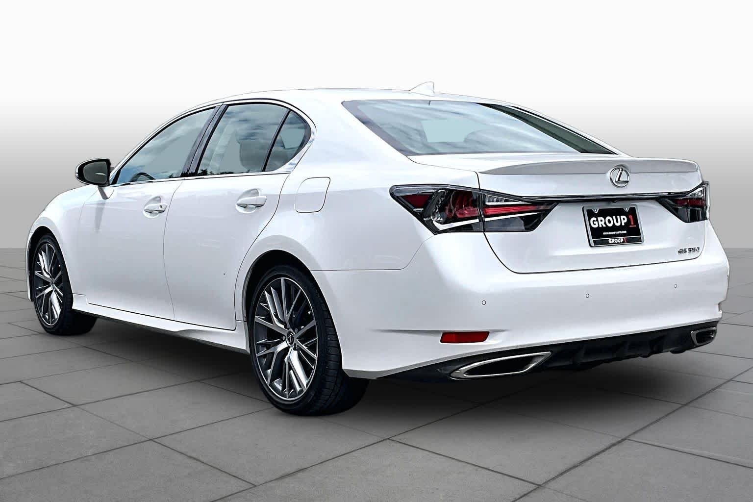 Used 2019 Eminent White Pearl Lexus  image 12