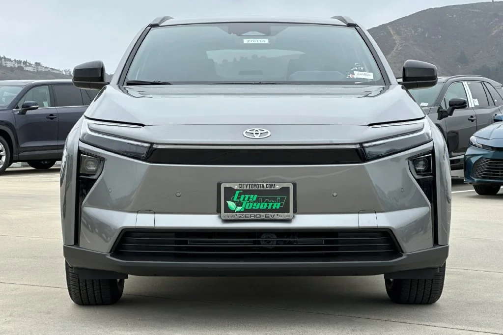 New 2027 Heavy Metal <sup>1</sup> Toyota  XLE image 9