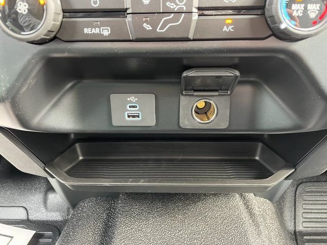 2025 Ford F-350 Super Duty Chassis Cab XL - Photo 26