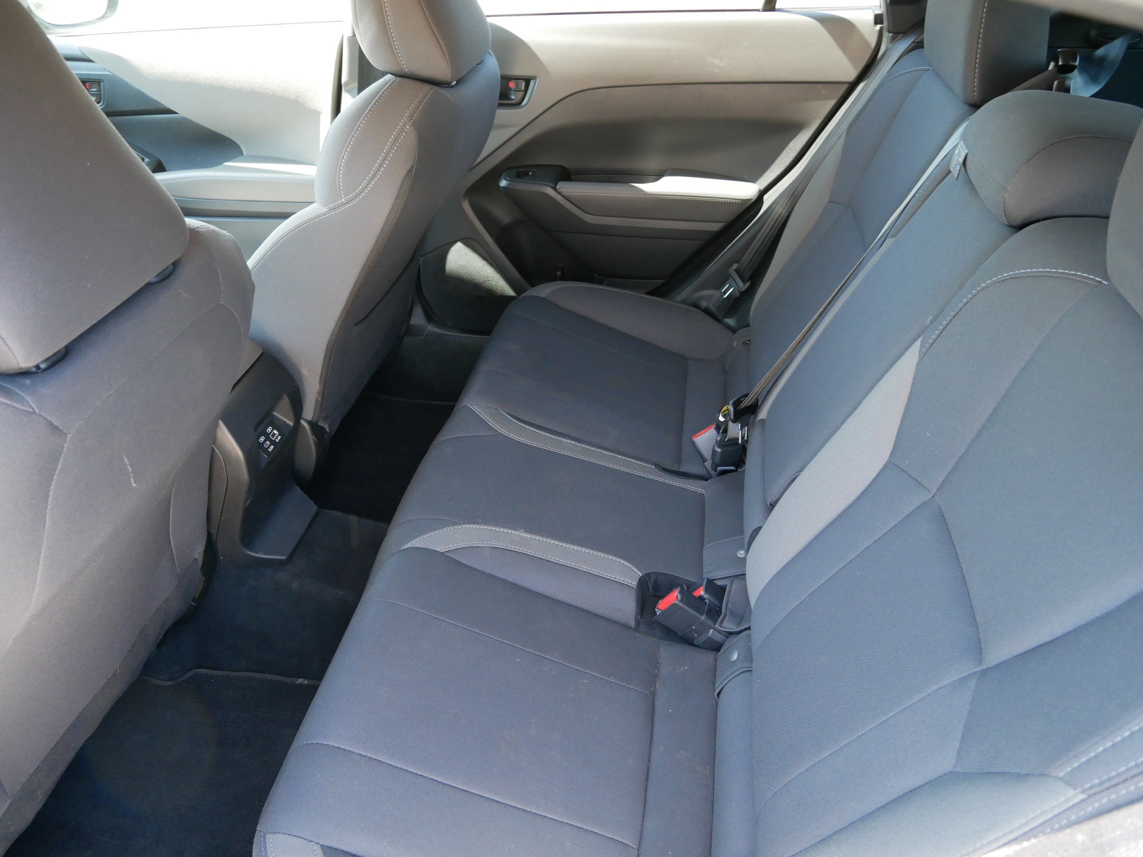 Used 2025 Ice Silver Metallic Subaru Premium image 12
