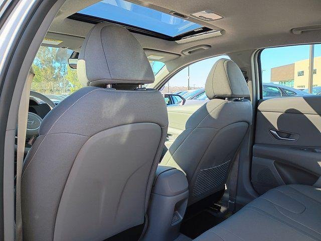 2026 Hyundai Elantra SEL - Photo 12