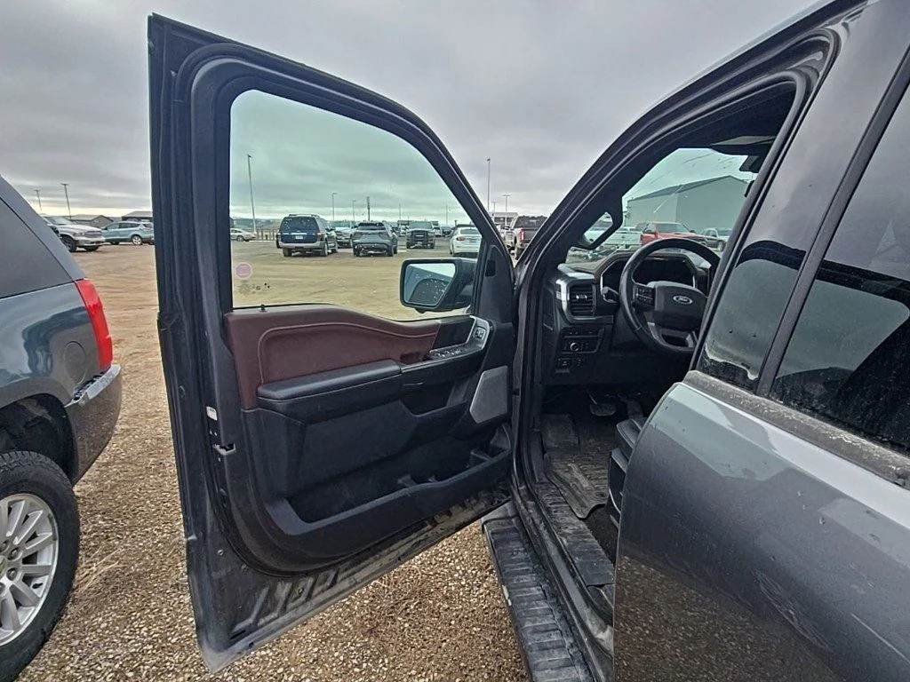 Used 2022 Gray Ford Lariat image 13