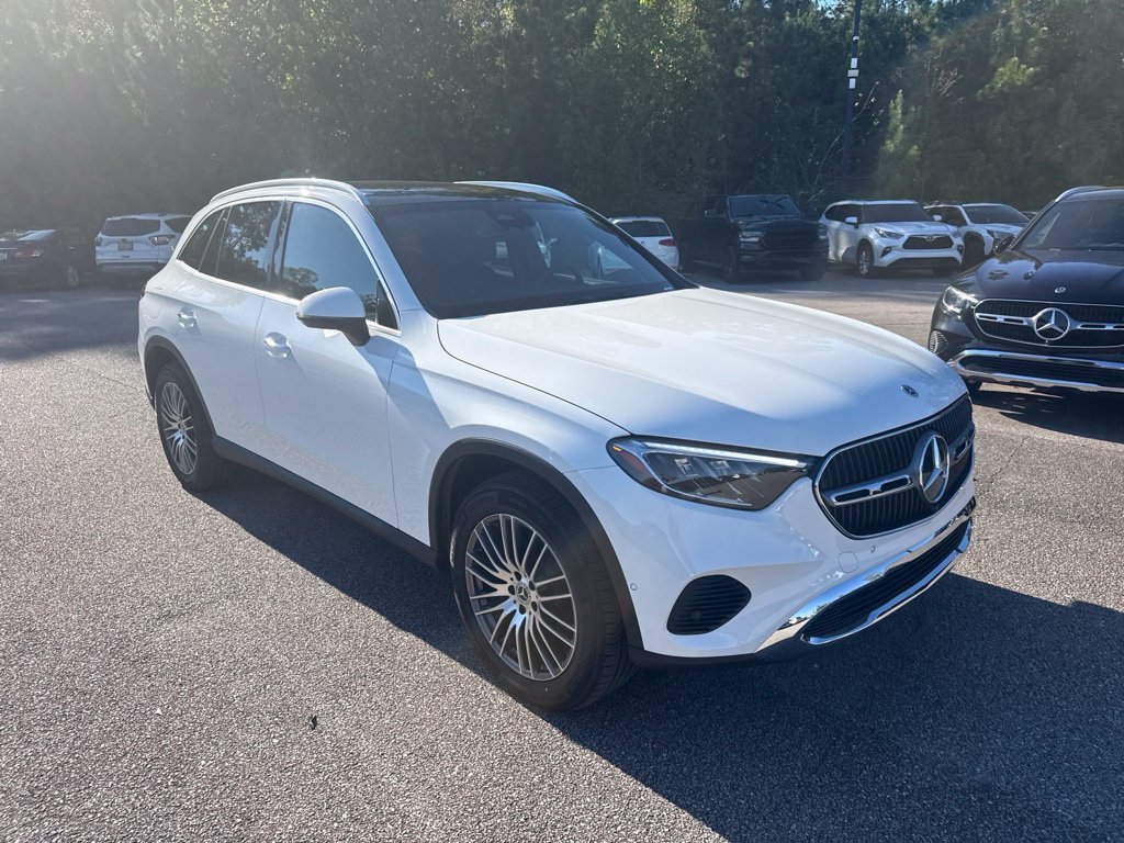 Used 2026 White Mercedes-Benz GLC 300 image 2