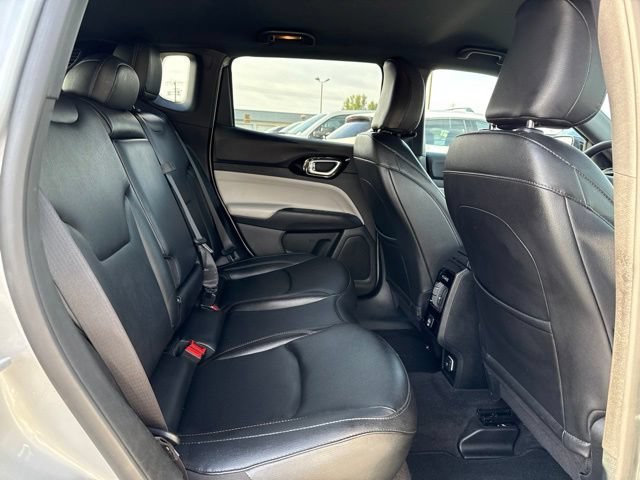 Used 2024 Silver Zynith Metallic Clearcoat Jeep Limited image 11