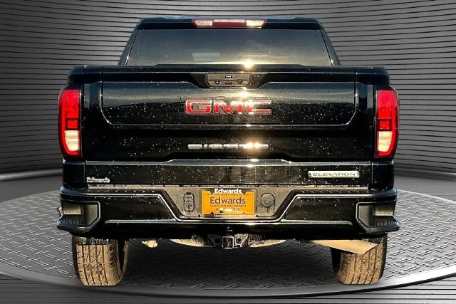 Used 2022 Black GMC Elevation image 5