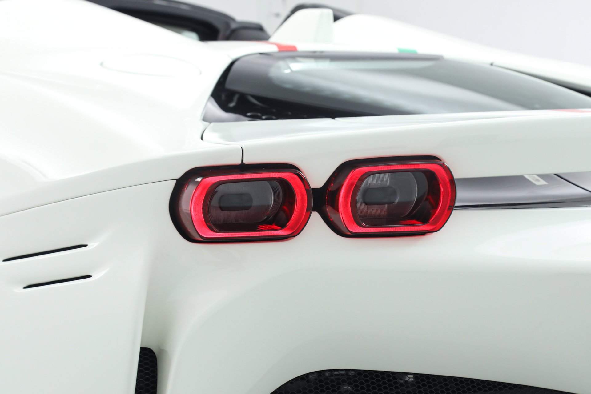 Certified Used 2025 White Ferrari  image 19
