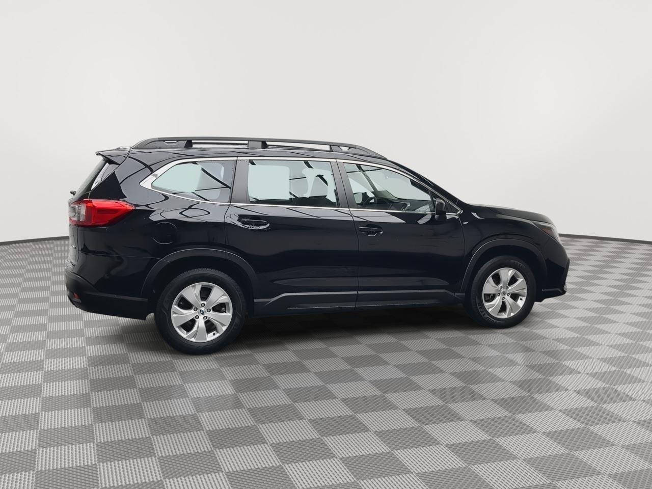 Used 2023 Crystal Black Silica Subaru  image 35