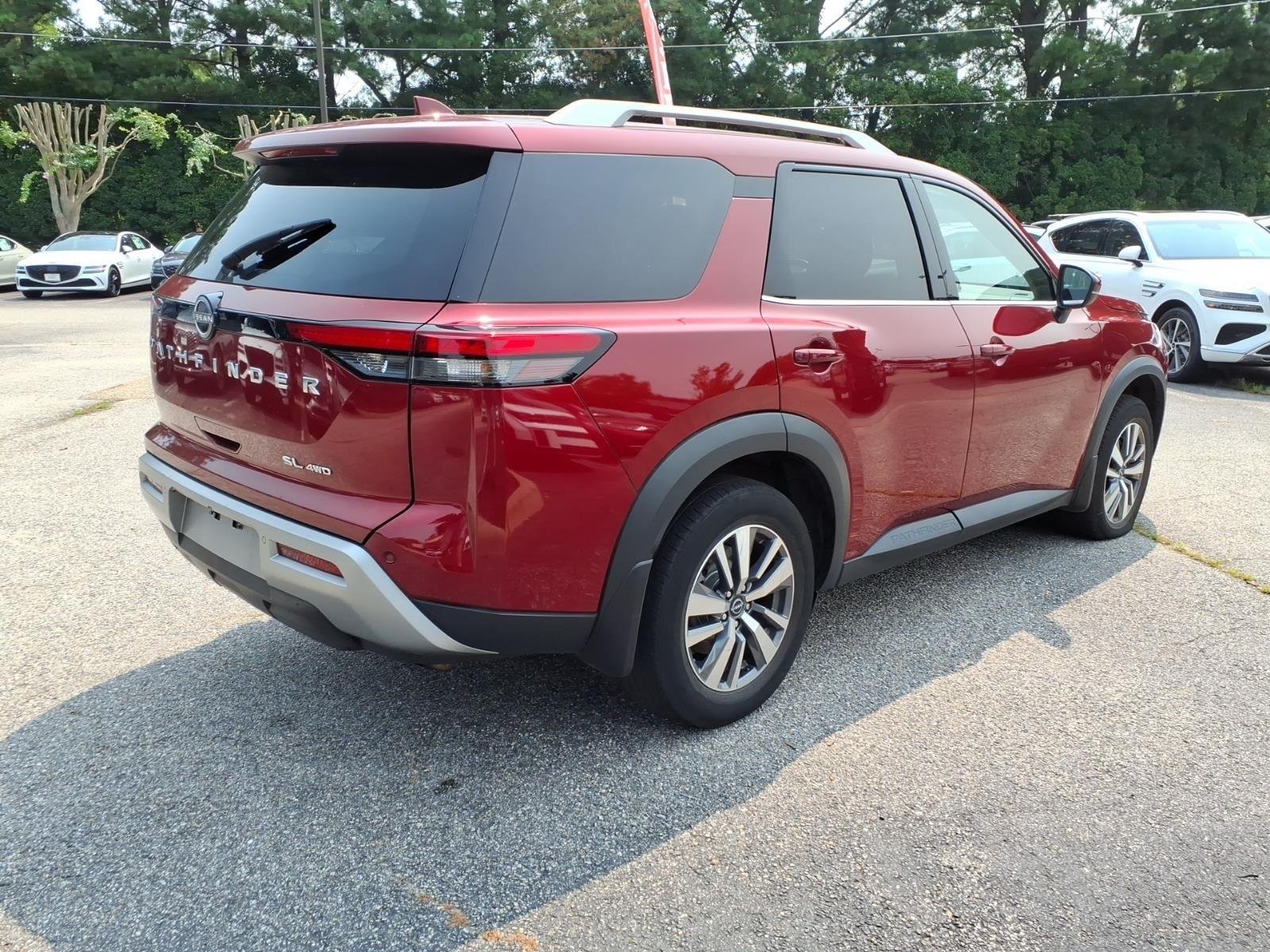 2024 Nissan Pathfinder SL - Photo 6
