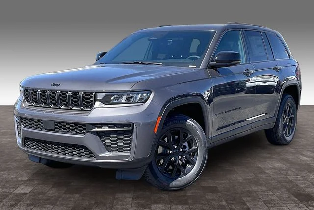 2026 Jeep Grand Cherokee Laredo Altitude 4x4's photo