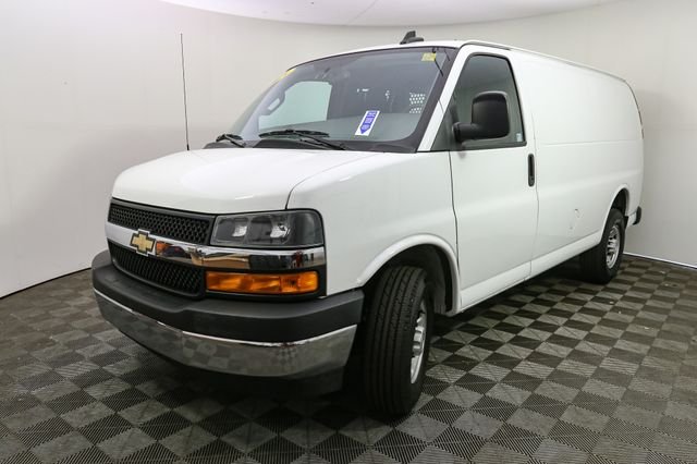 Used 2024 White Chevrolet Work Van image 5
