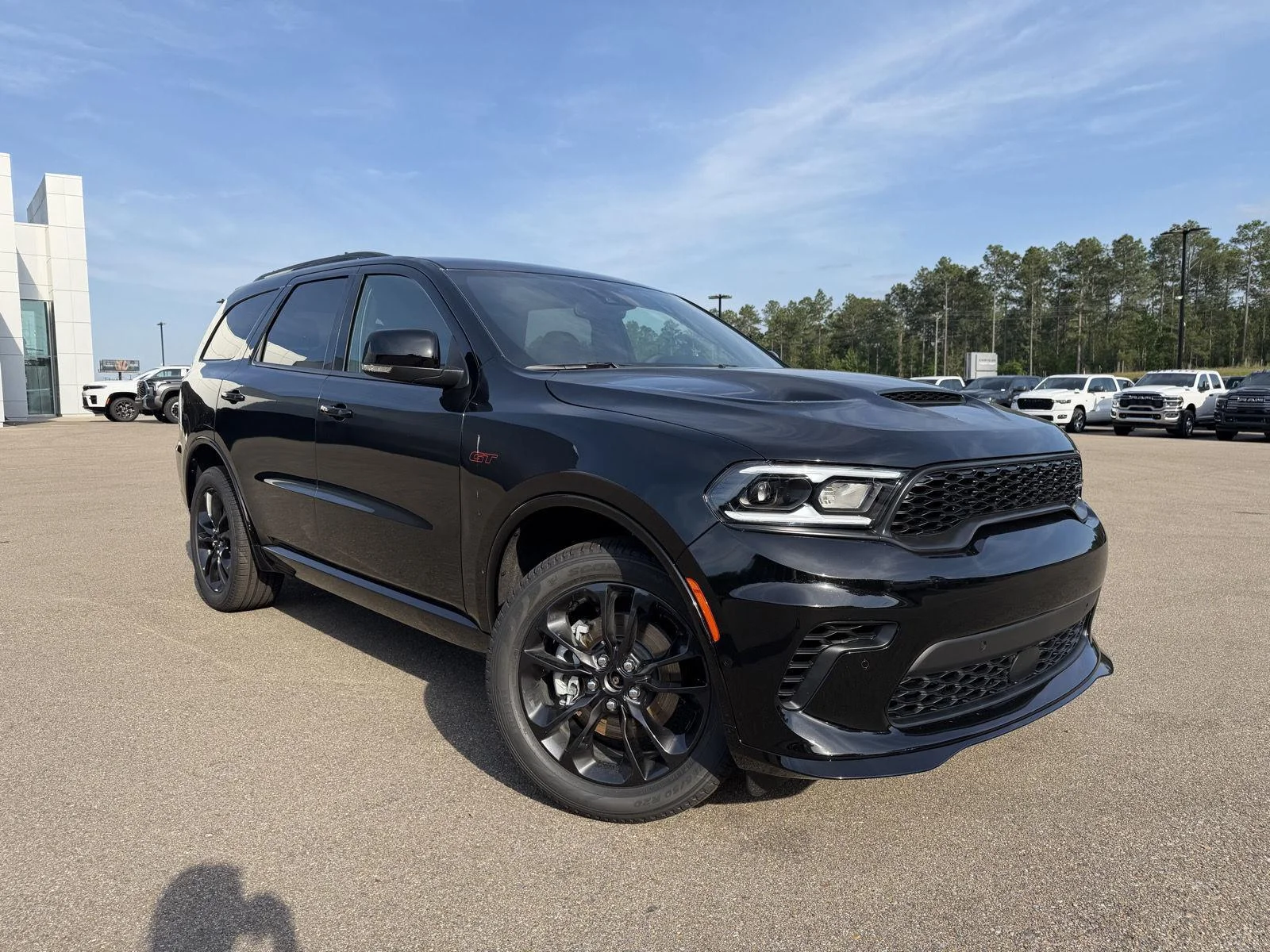 New 2026 Diamond Black Clear-Coat Exterior Paint Dodge GT Plus image 3