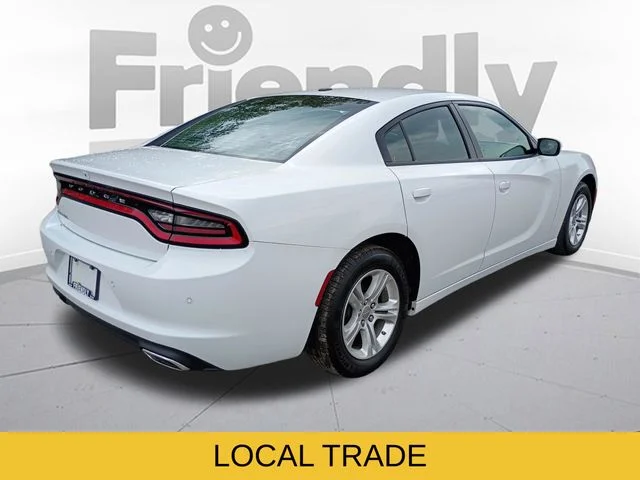 Used 2022 White Dodge SXT image 5