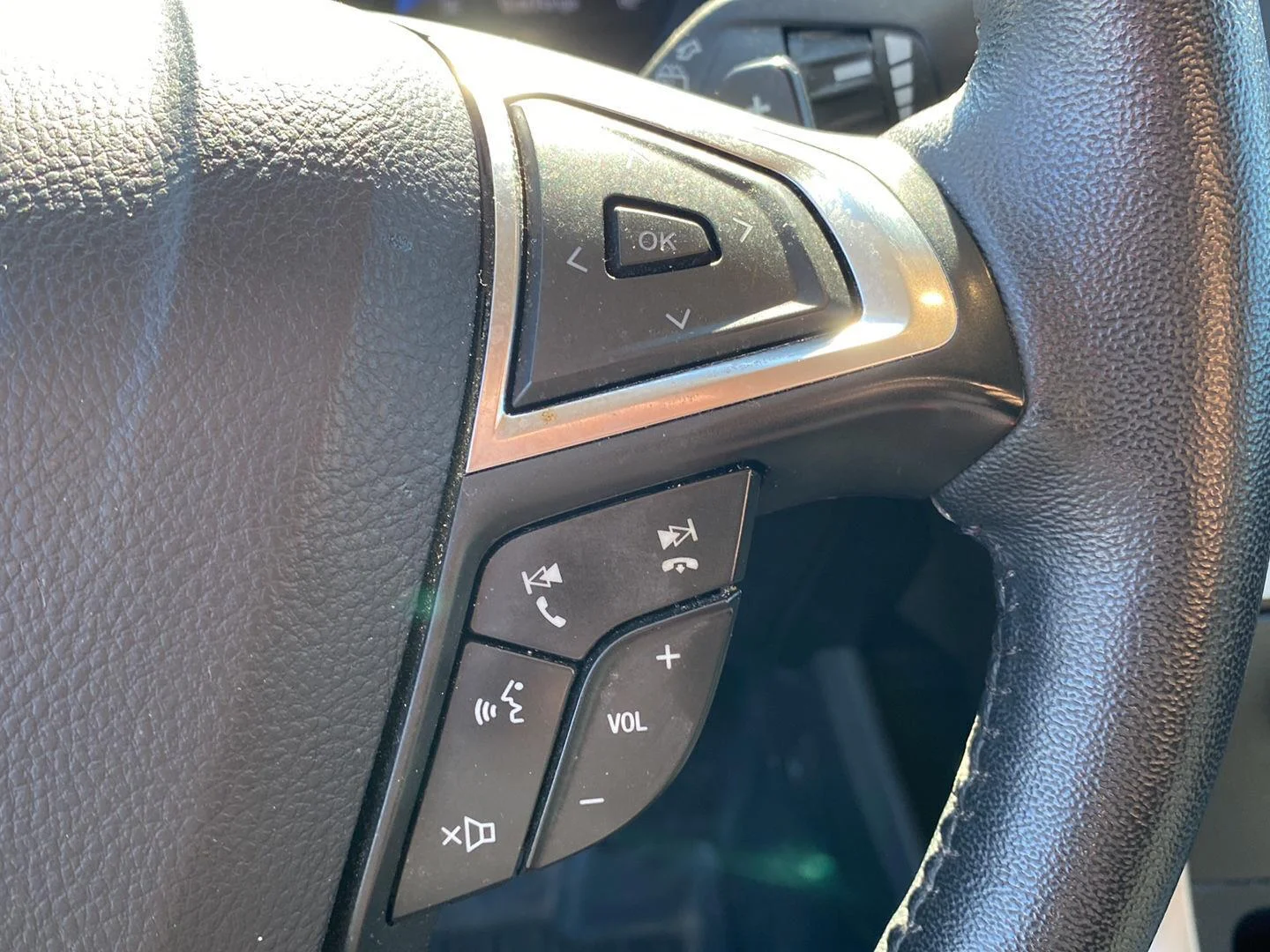 Used 2024 Stone Blue Ford SEL image 19