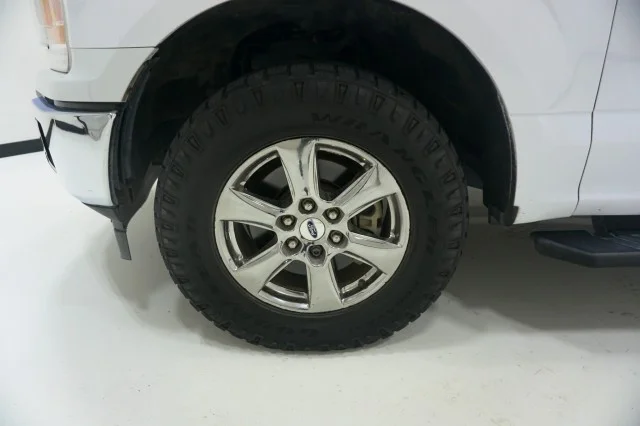 Used 2020 Oxford White Ford LARIAT image 12