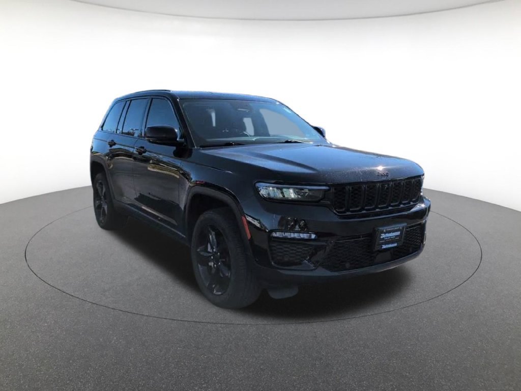 Certified Used 2023 Diamond Black Jeep Limited image 3