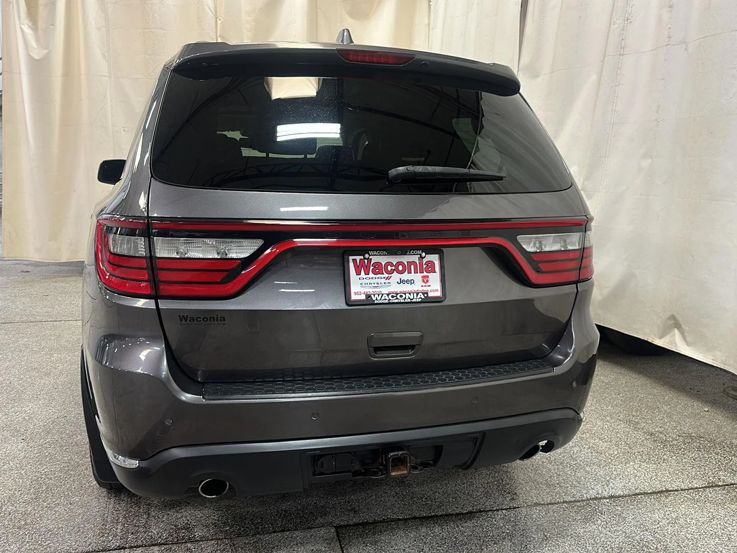 Used 2014 Granite Crystal Metallic Clearcoat Dodge Citadel image 6