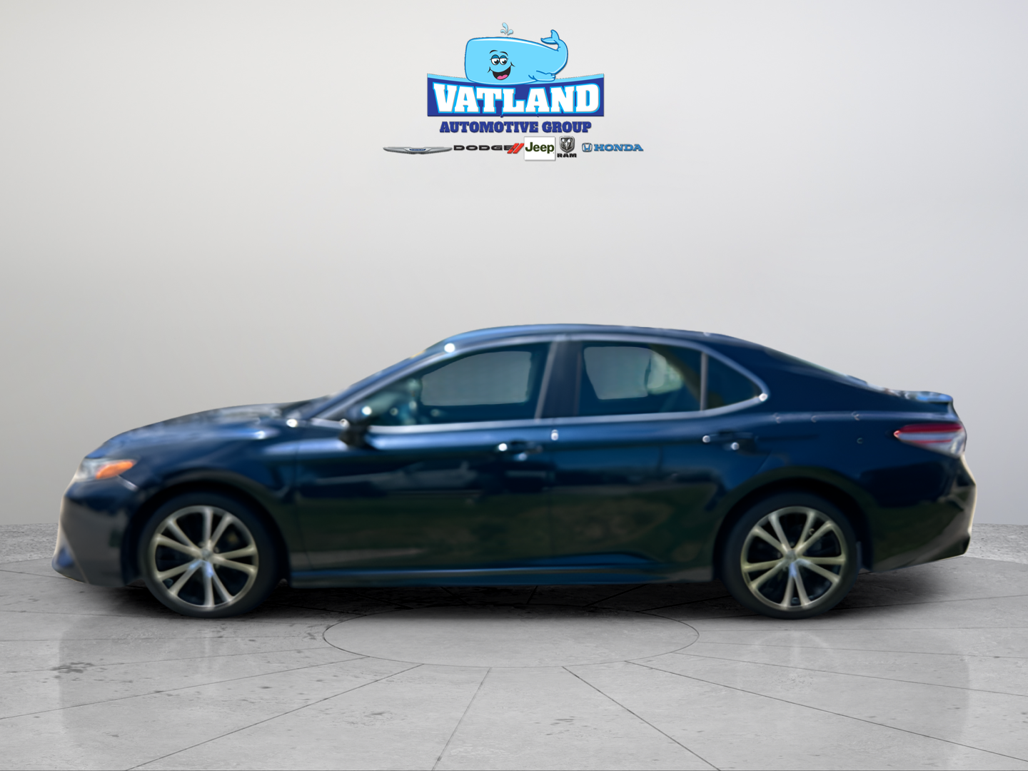Used 2019 Blue Toyota SE image 2