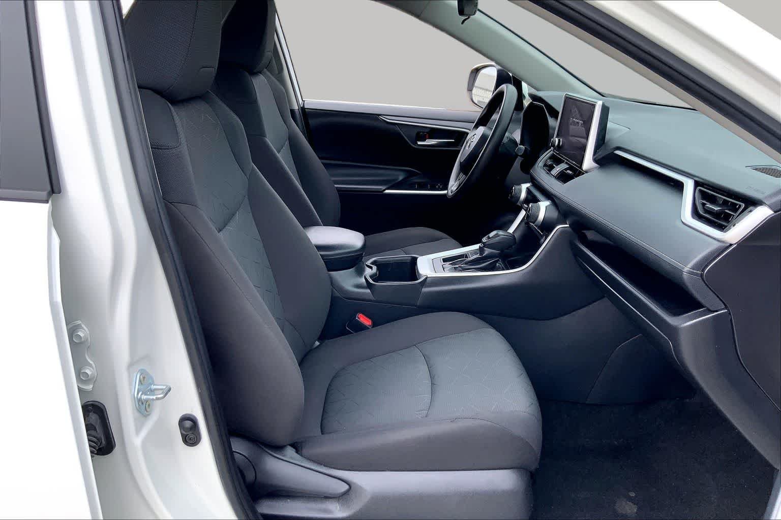 Used 2024 Ice Cap Toyota XLE image 9