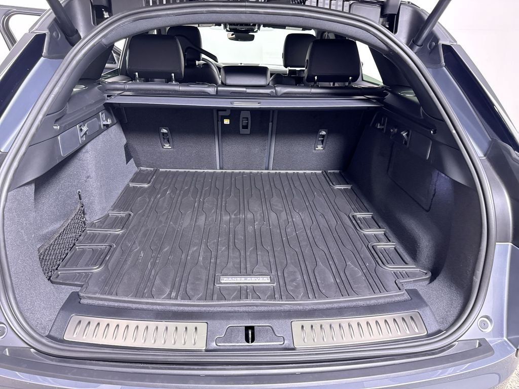 New 2026 Zadar Grey Land Rover Dynamic SE image 21