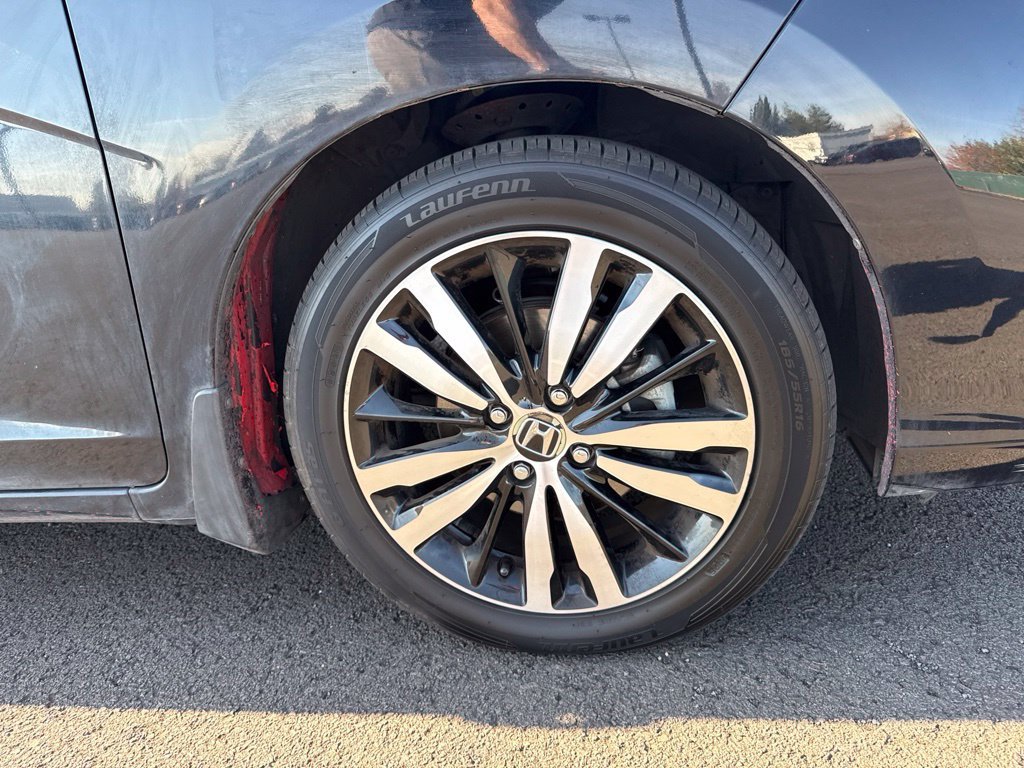 Used 2018 Crystal Black Pearl Honda EX image 24