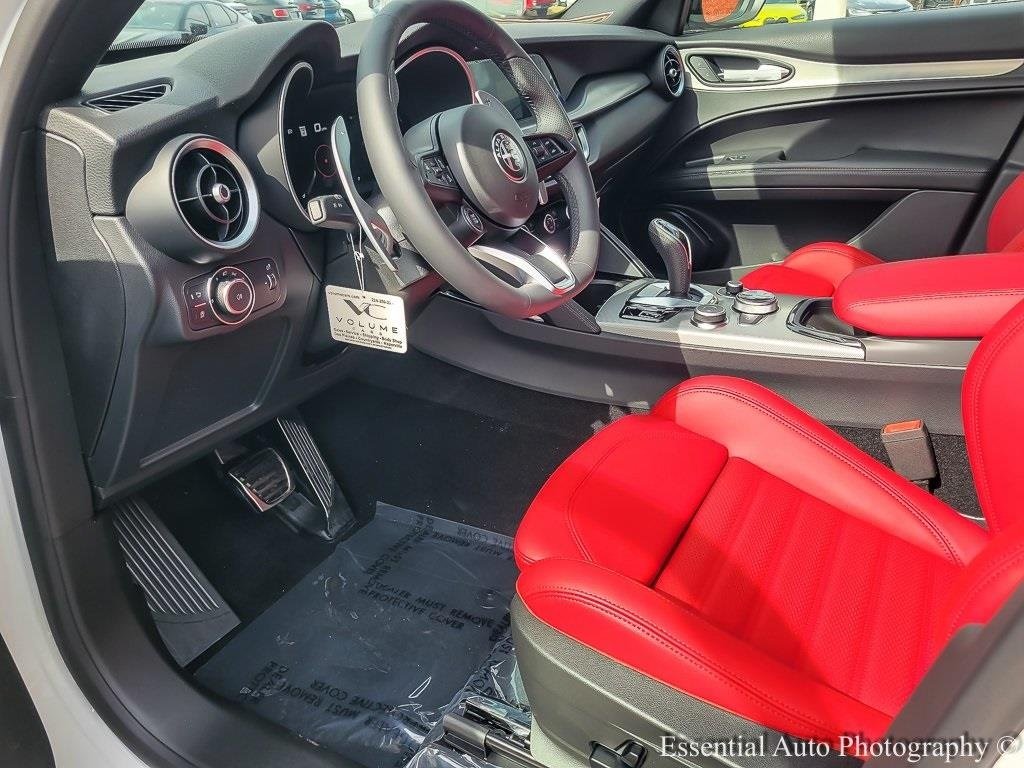 2025 ALFA ROMEO STELVIO - Image 8