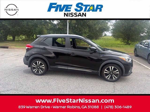 Used 2020 Black Nissan SR image 7