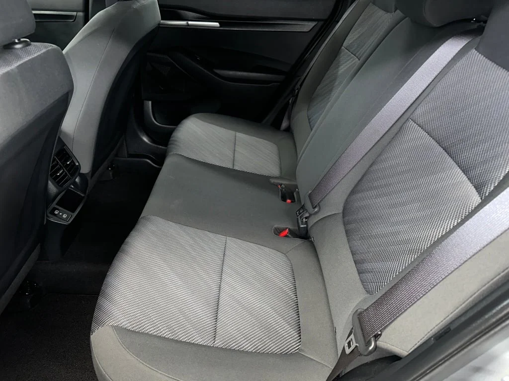 Certified Used 2024 Steel Gray Kia LX image 15