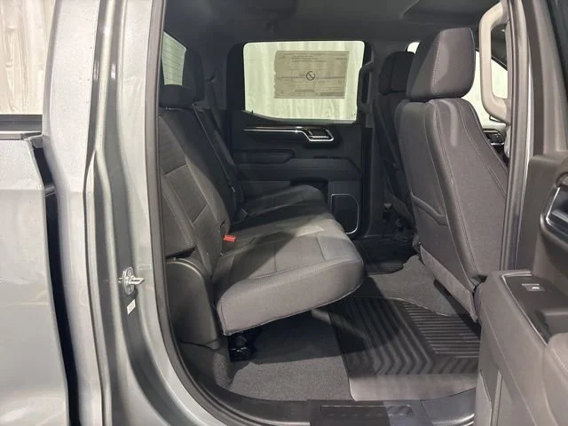 2025 Chevrolet Silverado 1500 LT - Photo 12