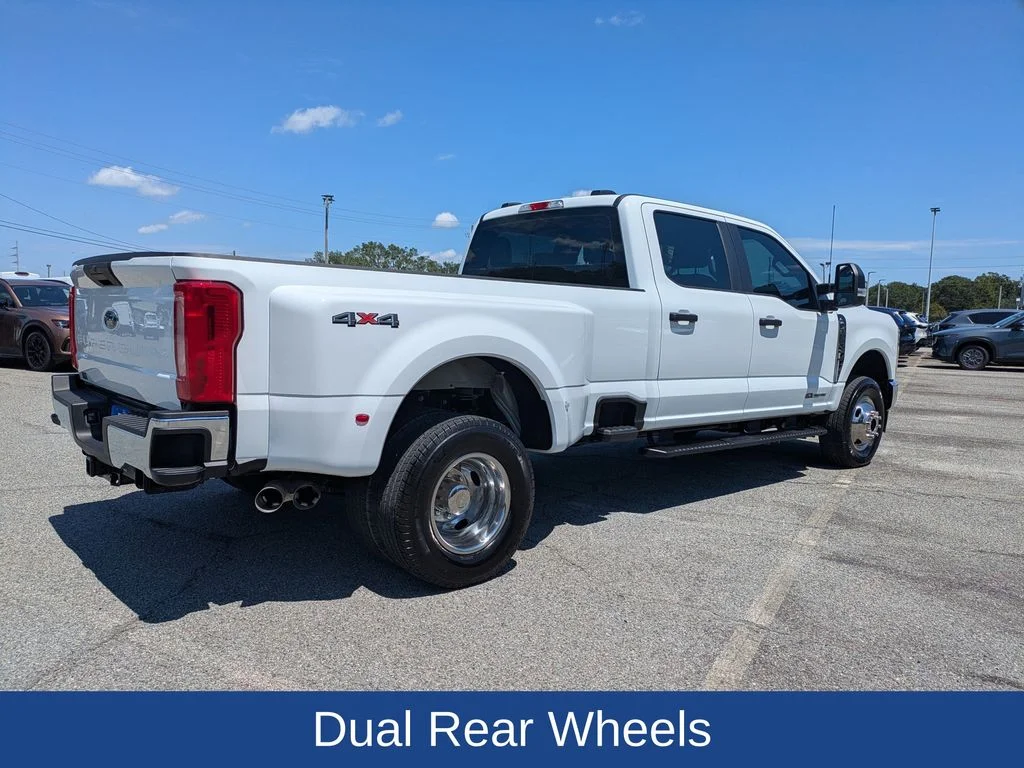 Certified Used 2025 Oxford White Ford XL image 4