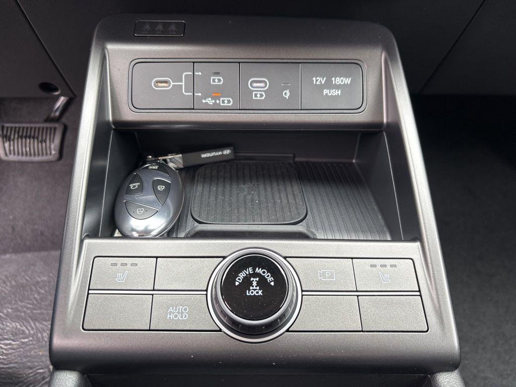 New 2026 Abyss Black Hyundai SEL Premium AWD image 30