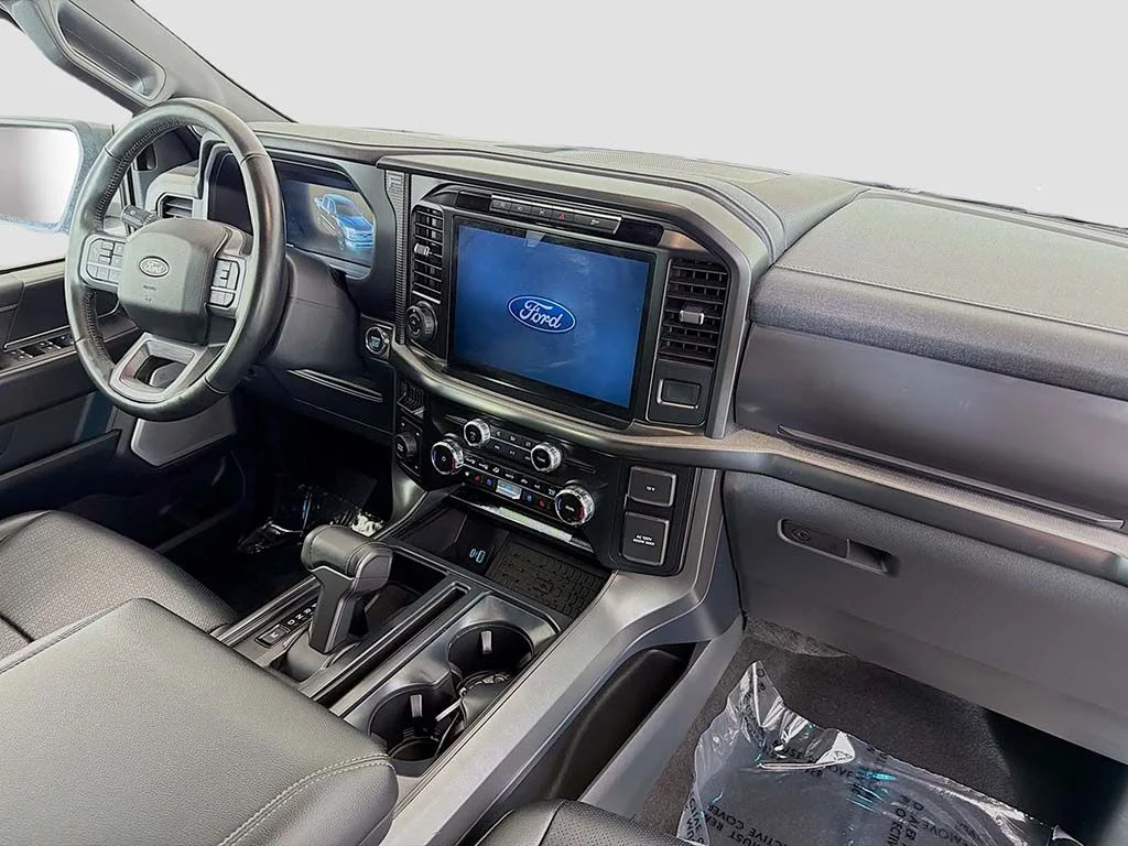 Used 2024 Carbonized Gray Metallic Ford Lariat image 22