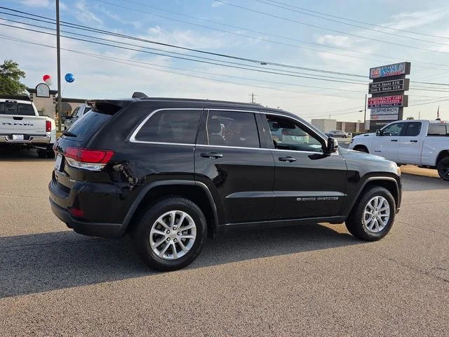 Used 2022 Black Jeep Laredo E image 15