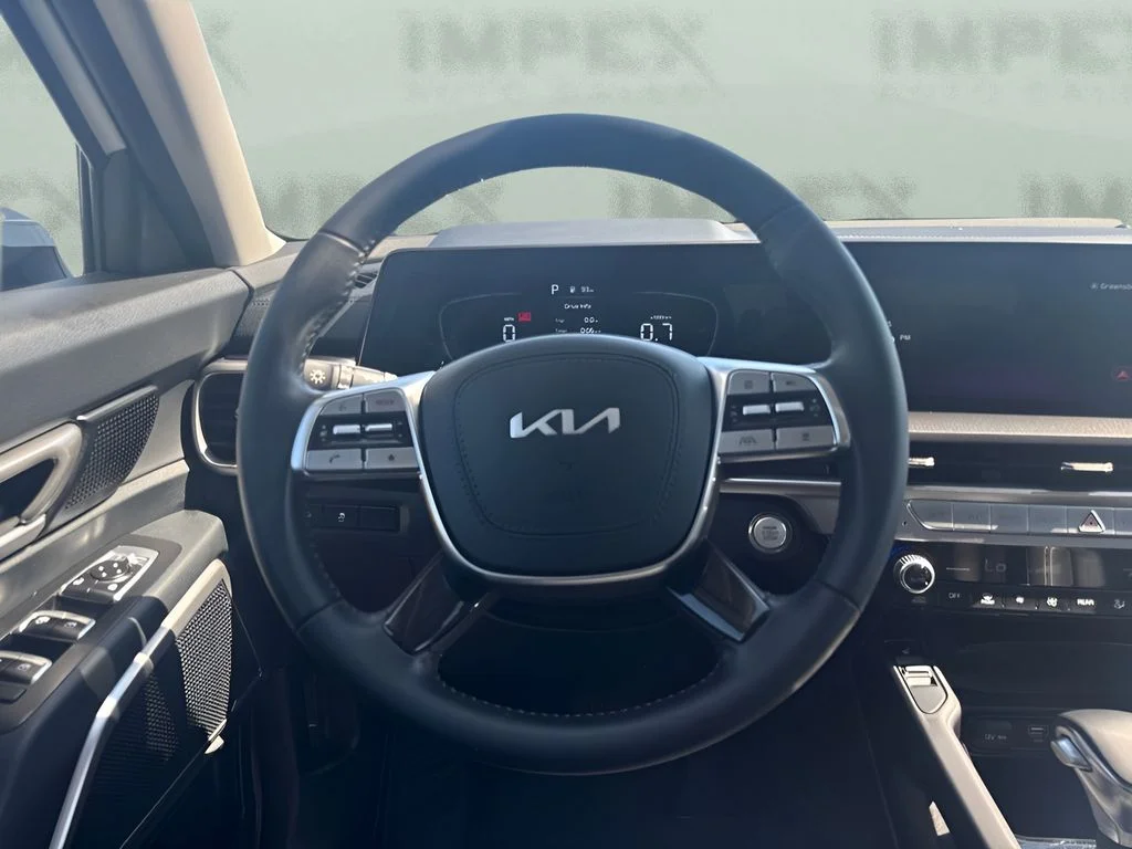Used 2024 White Kia S image 13