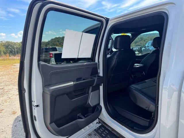 Used 2023 White Ford Raptor image 12