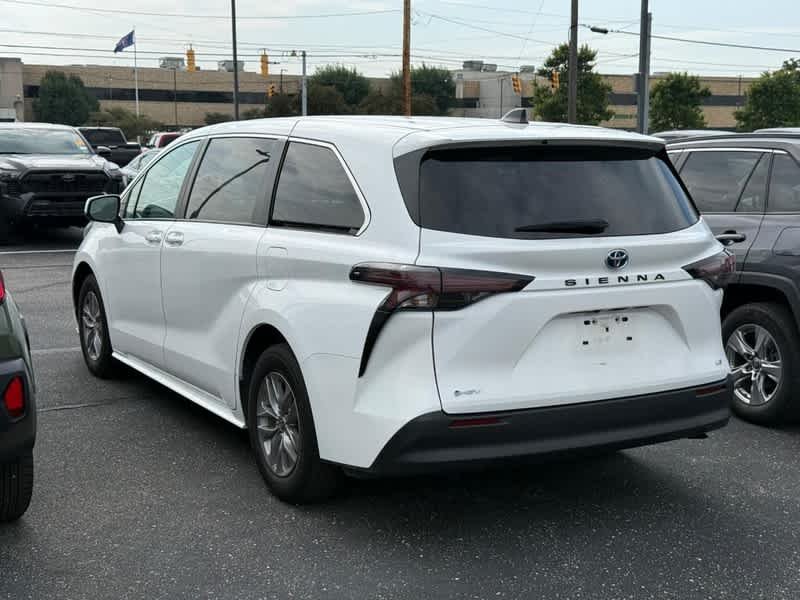 Used 2025 Ice Cap Toyota LE image 3