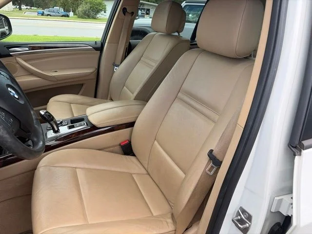 Used 2011 White BMW xDrive35i image 28