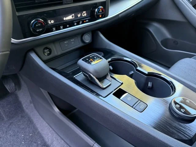 New 2026 Boulder Gray Pearl Nissan SV image 25