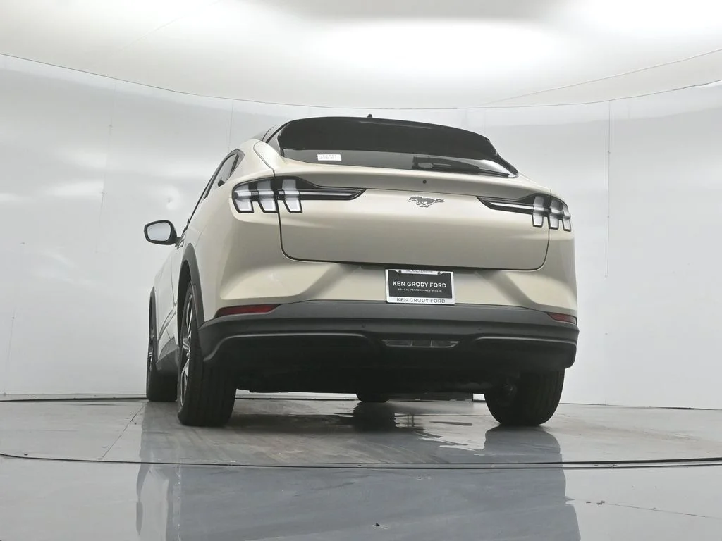 New 2026 Desert Sand Ford Select image 46
