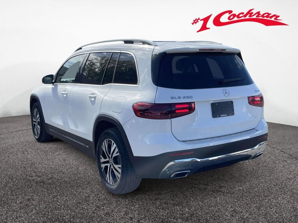 New 2026 Polar White Mercedes-Benz GLB 250 image 9