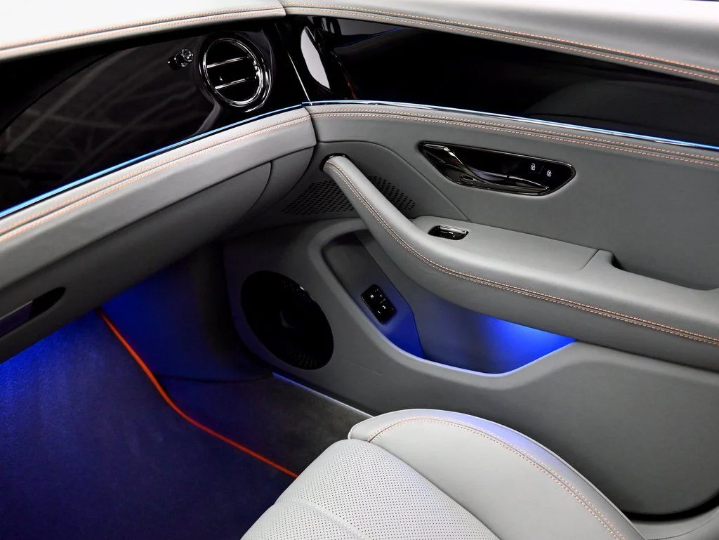 2025 Bentley Flying Spur - Photo 31