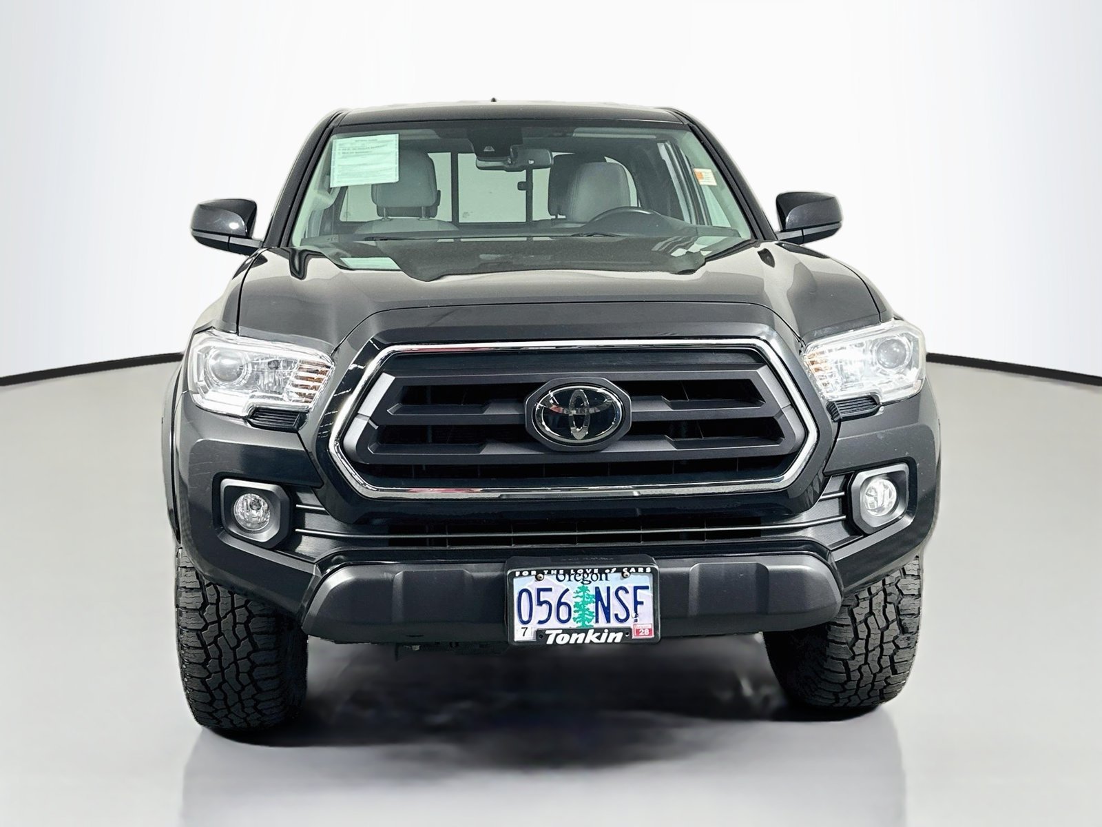 Used 2022 Midnight Black Metallic Toyota SR5 image 2