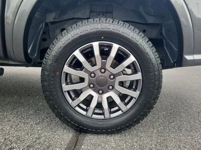 Used 2019 Magnetic Metallic Ford XLT image 7