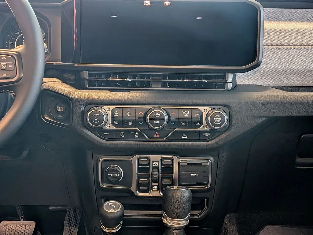 2025 Jeep Gladiator Sport S - Photo 26