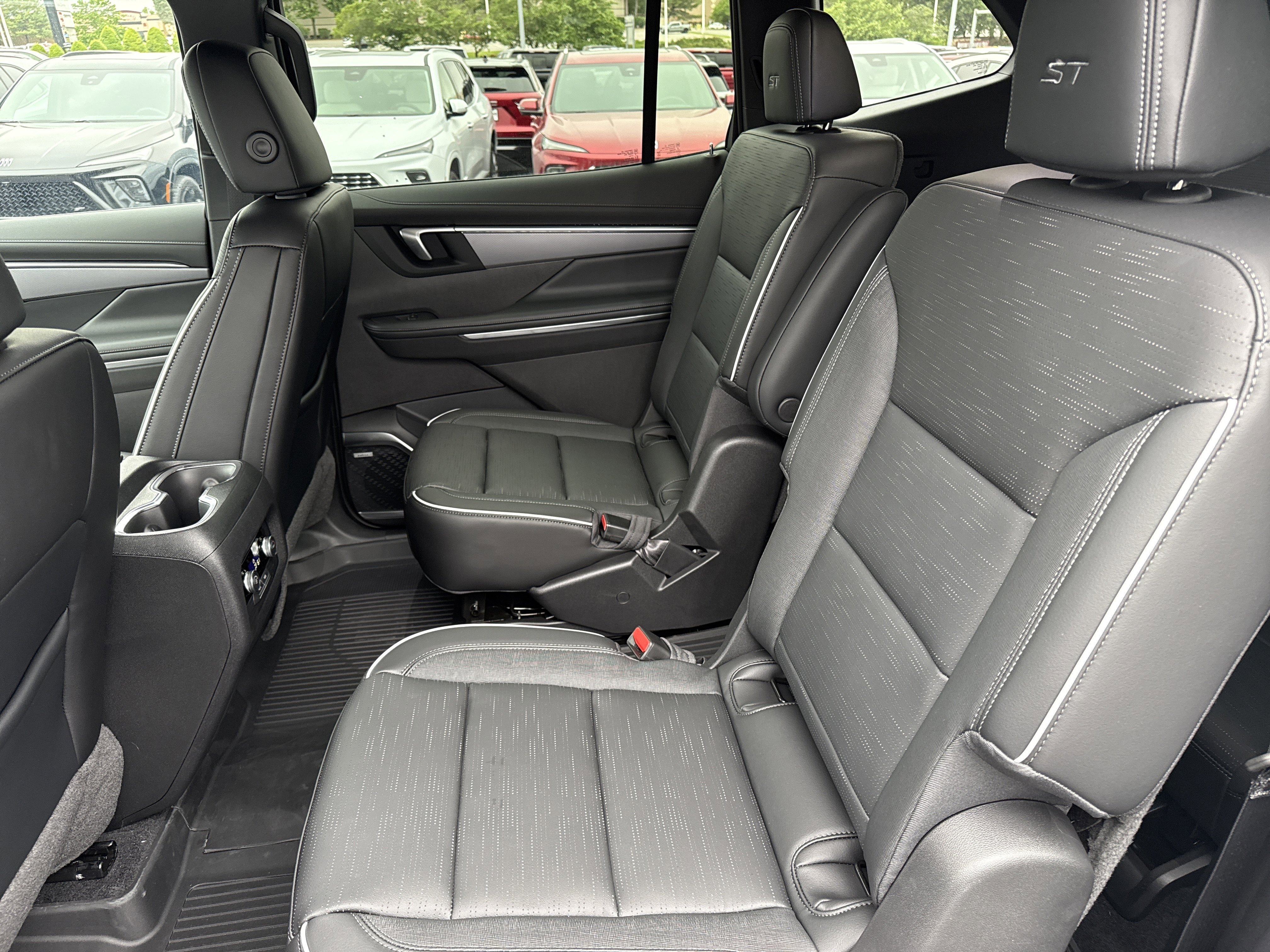 2026 Buick Enclave Sport Touring - Photo 6