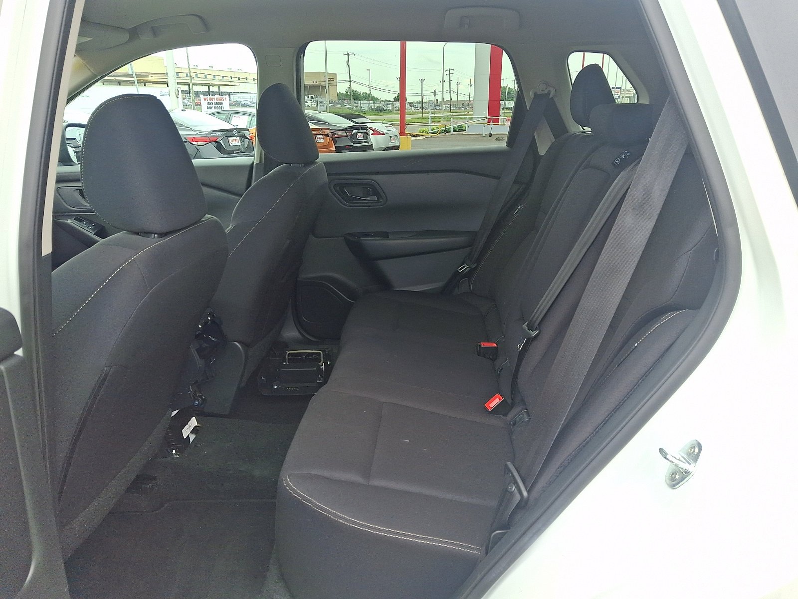 Used 2024 Glacier White Nissan S image 10