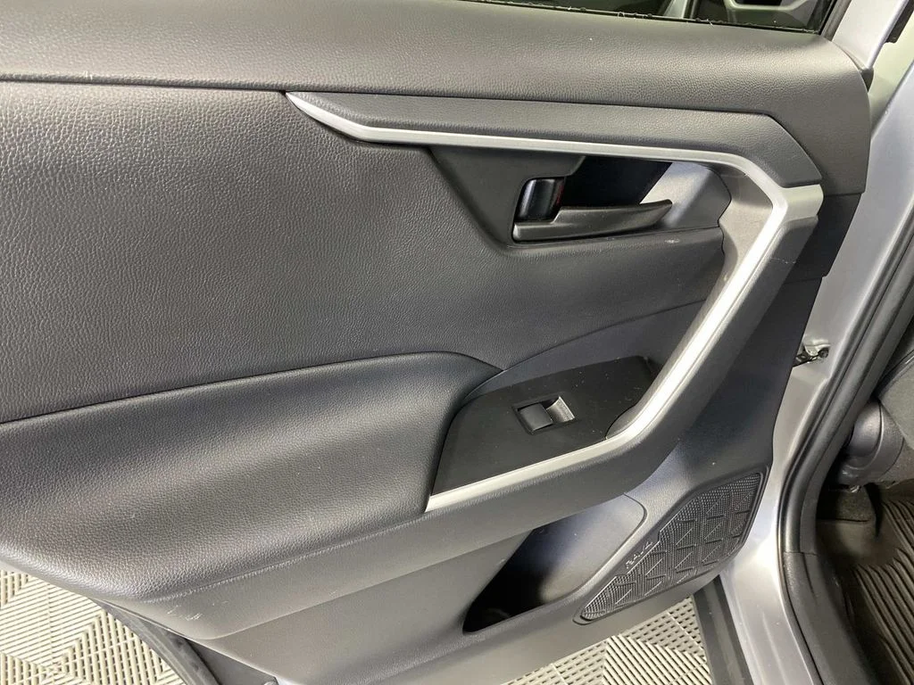 Used 2021 Silver Toyota LE image 25
