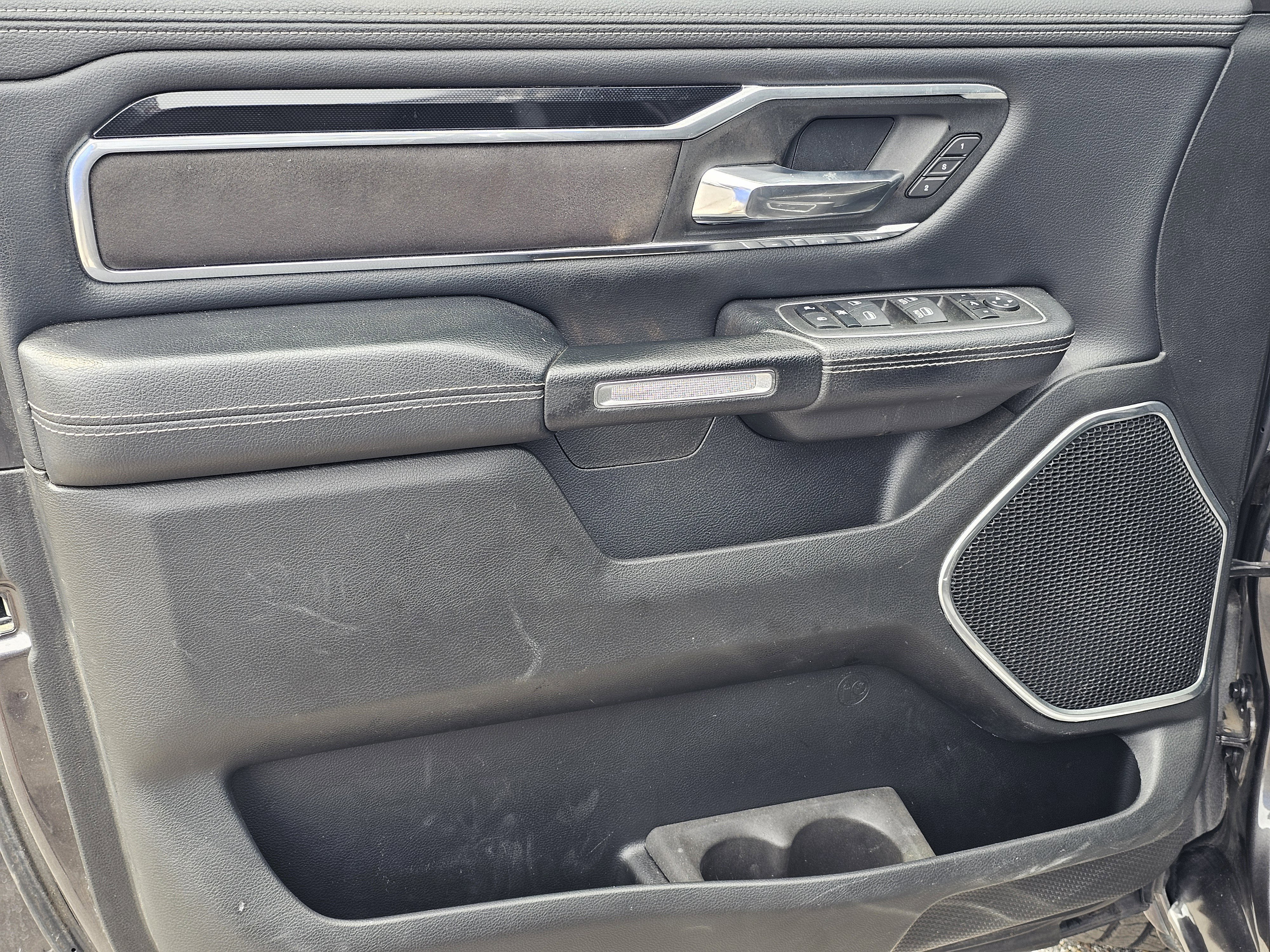 2022 RAM Ram 1500 Pickup Laramie - Photo 15